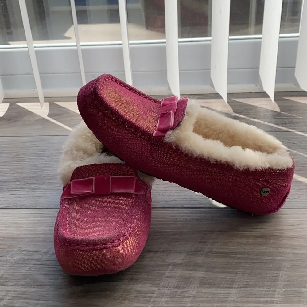 Like new! UGG Size 3 pink slip on shoes, rubber flexible sole, OUTSIDE or INSIDE